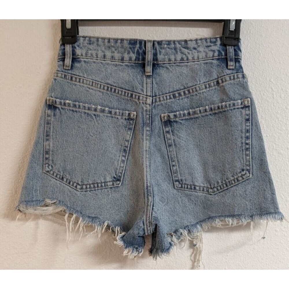 ZARA Women's Cotton Distressed Hem High Waisted Denim Shorts Size 0 - Picture 4 of 8